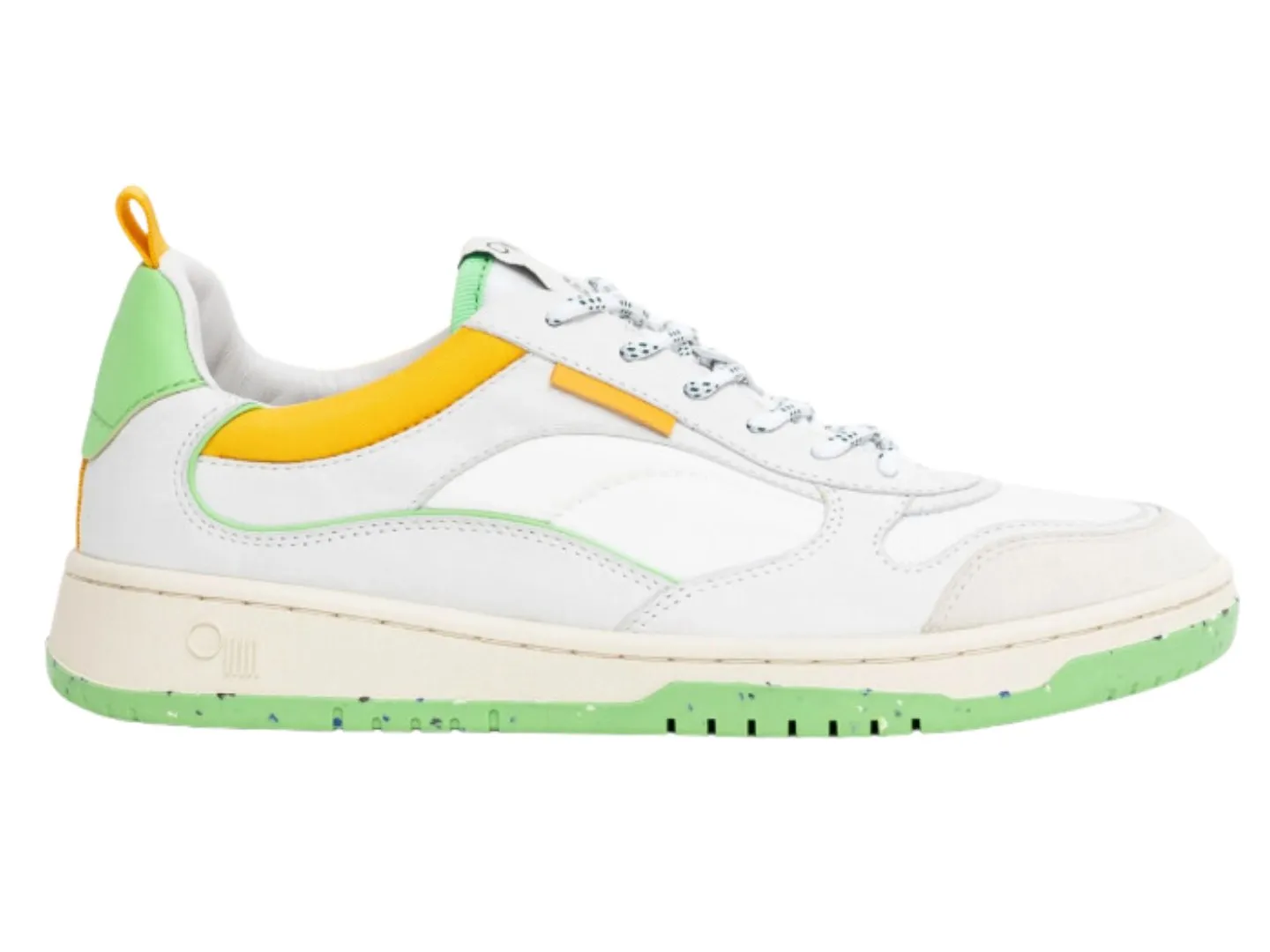 Oncept: Porto in White Cloud