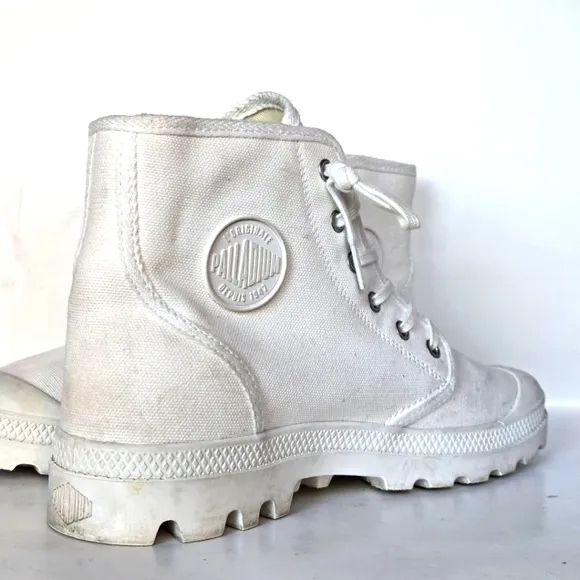 Palladium Men’s ‘Pampa HI Originale’ Boots - White/White - Size M9.5 ,W 11