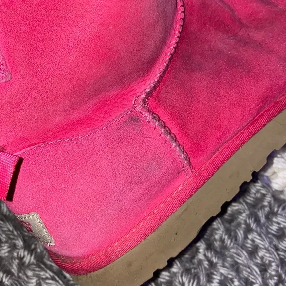 Pink UGG bow boots🎀