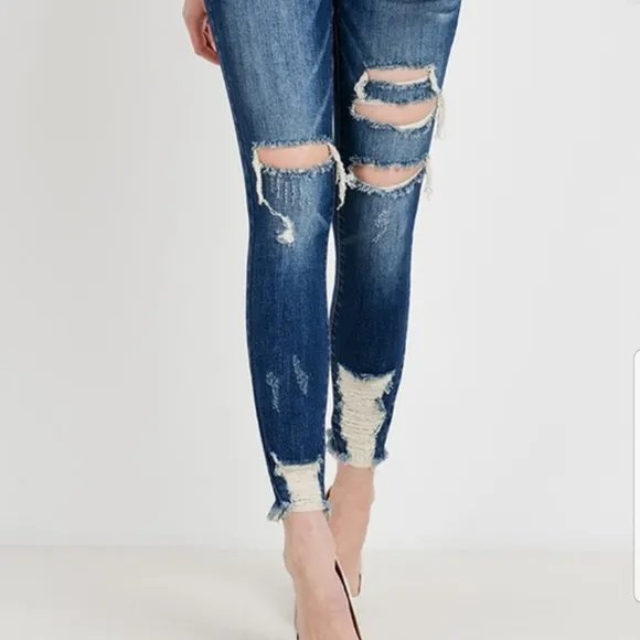 Plus Size distressed Jeans