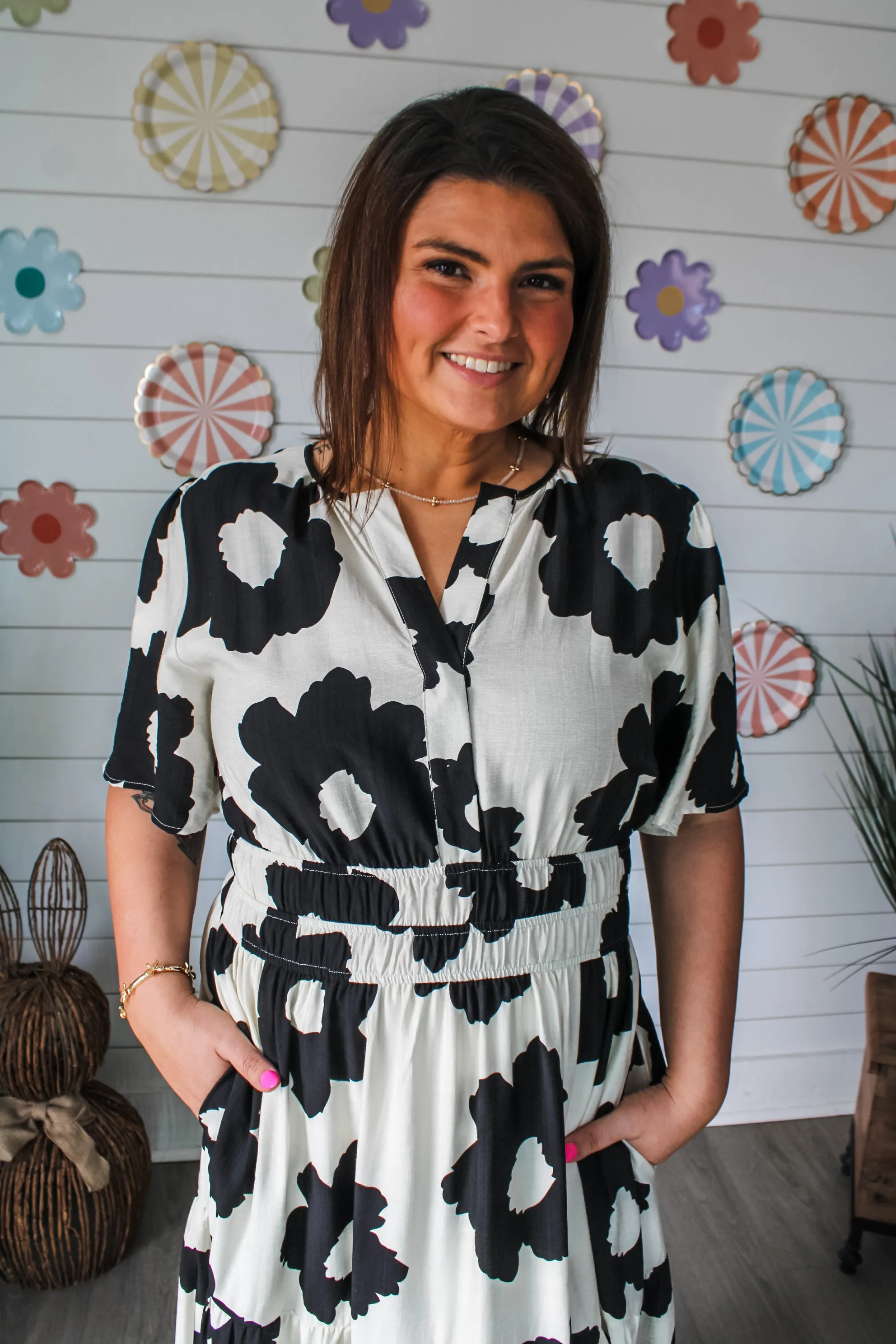 Poppy Floral Pocket Dress • Ivory/Black - PLUS