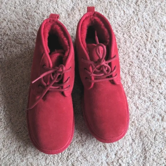Re-posh! UGG Neumel II Boots.