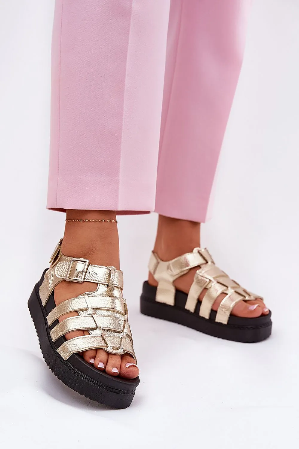 Sandals Step in style