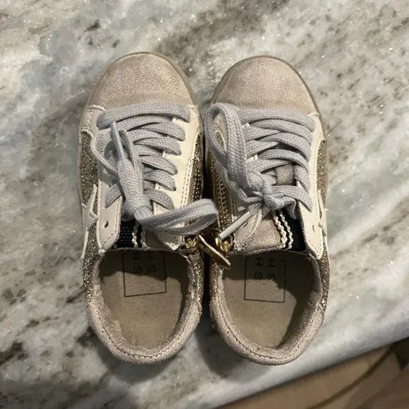 Shu shop Paula sneakers toddler