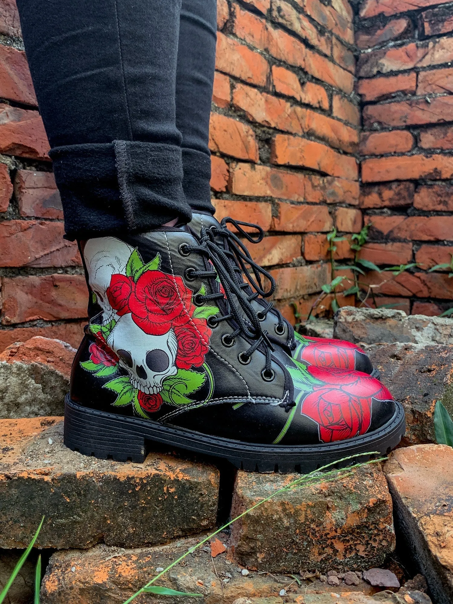 Skull-Rose Black Ankle Flat Combat Boots