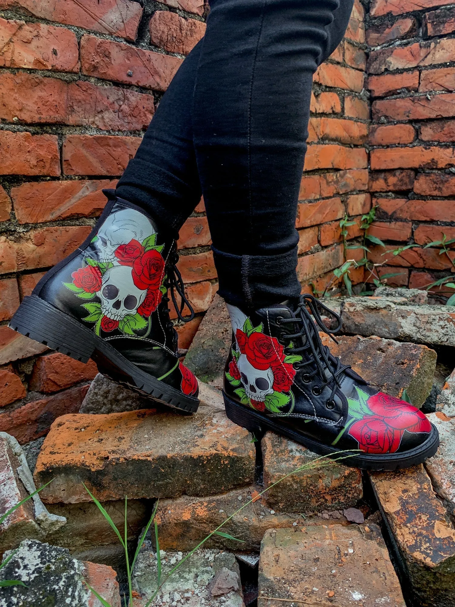 Skull-Rose Black Ankle Flat Combat Boots