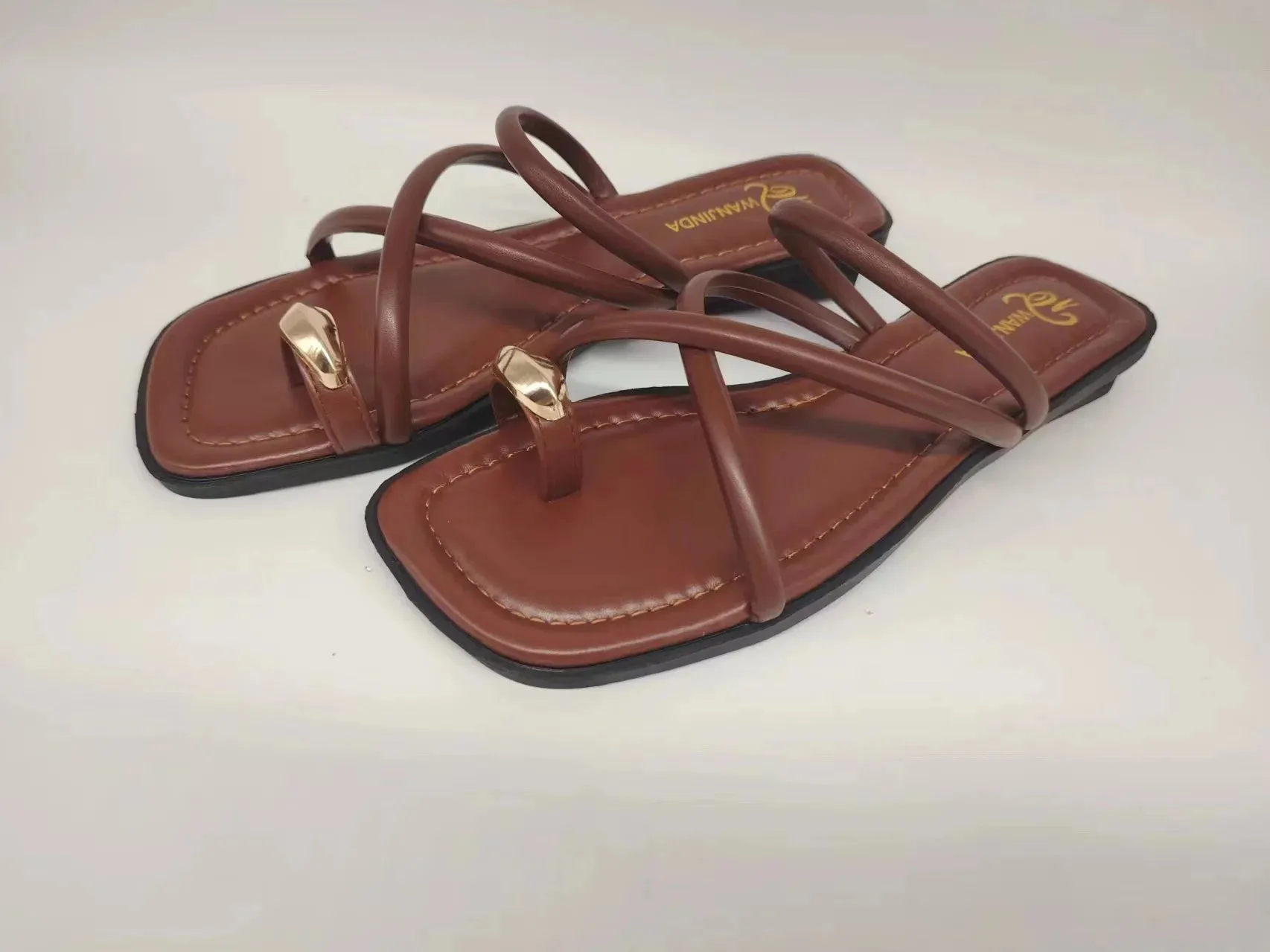Slipper Flat Heel Roman Shoes - Low Heel Sandals, Open Toe Gladiator Footwear for Women, Summer Beach Sandals