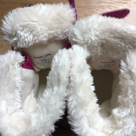 Sorel boots size 4 new!