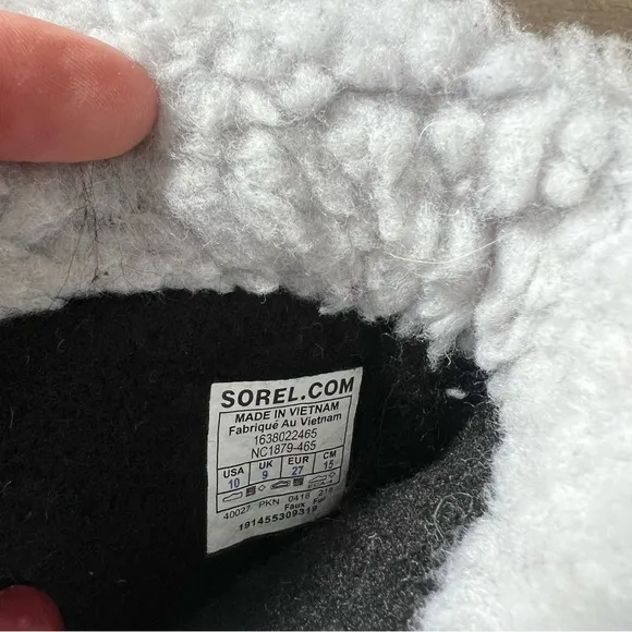 Sorel Boys Boots NWOT