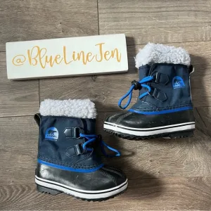 Sorel Boys Boots NWOT