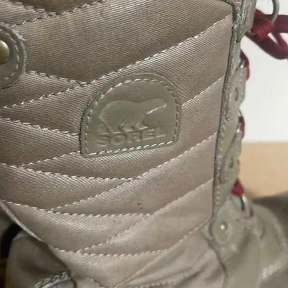Sorel Tofino Size 7 Waterproof Winter snow rain Boots Tan Faux Fur