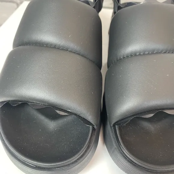 Sorel Womens Viibe Black Slingback Sandal Clogs Puffer Sandals Size 10.5 NWB