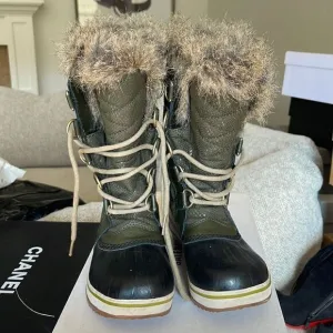 Sorel kids boots