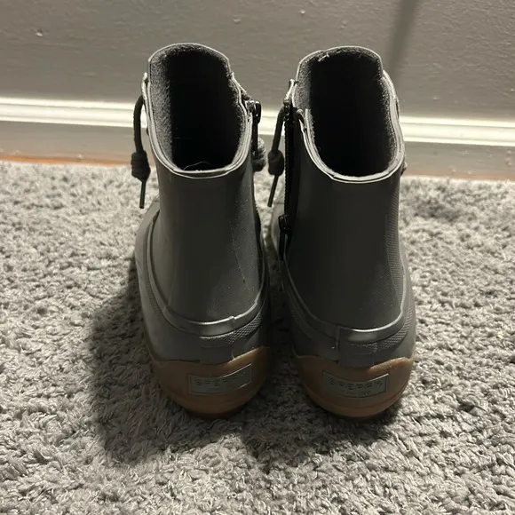 Sperry duck boots