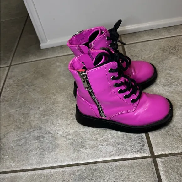 Steve Madden toddler boots size 9