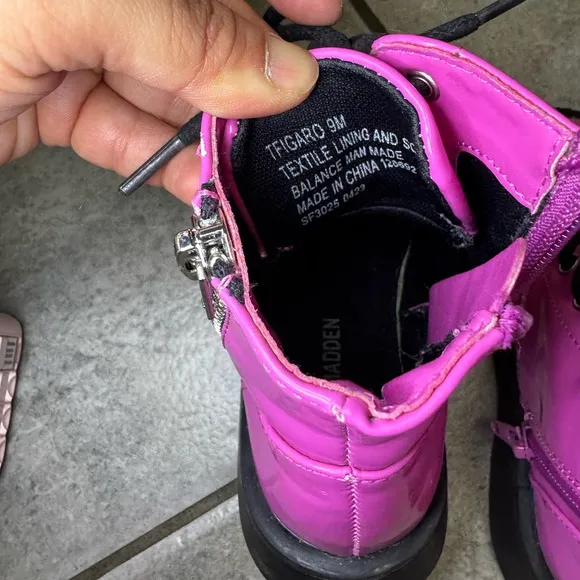 Steve Madden toddler boots size 9