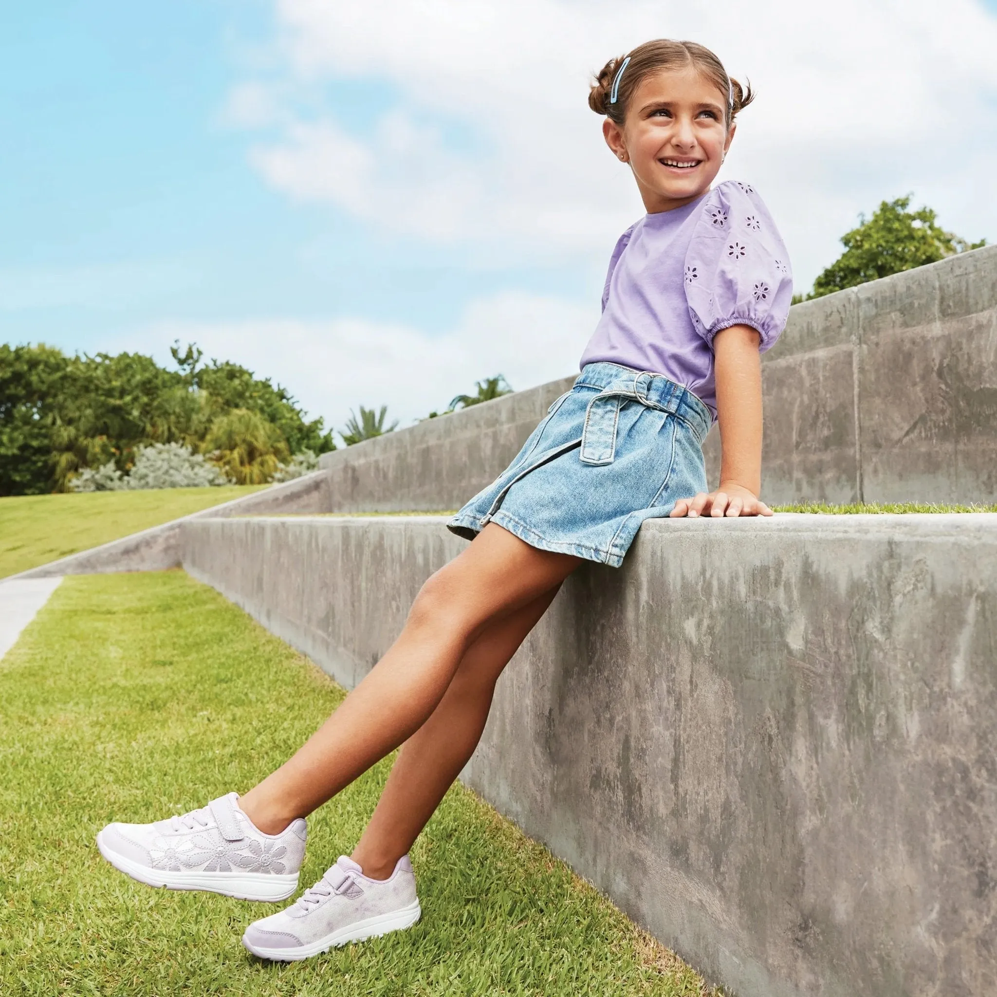 STRIDE RITE - Lighted Glitter Lavender