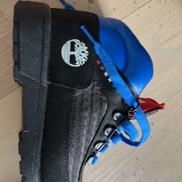 Timbeland kids boots never worn