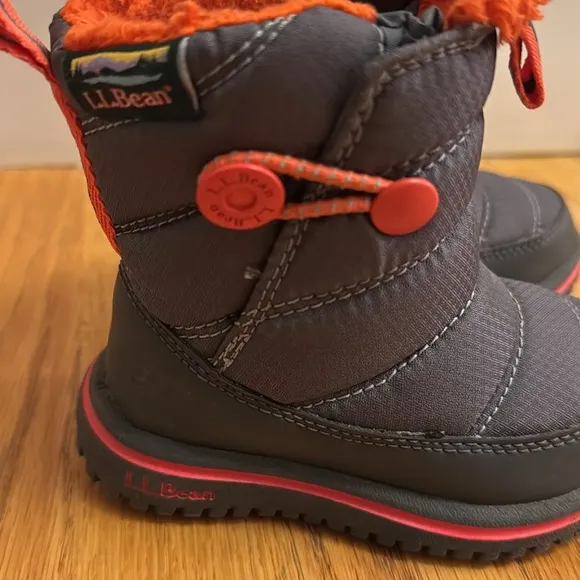Toddler L.L.Bean boots size 6