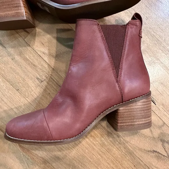 Tom’s Boots NEW