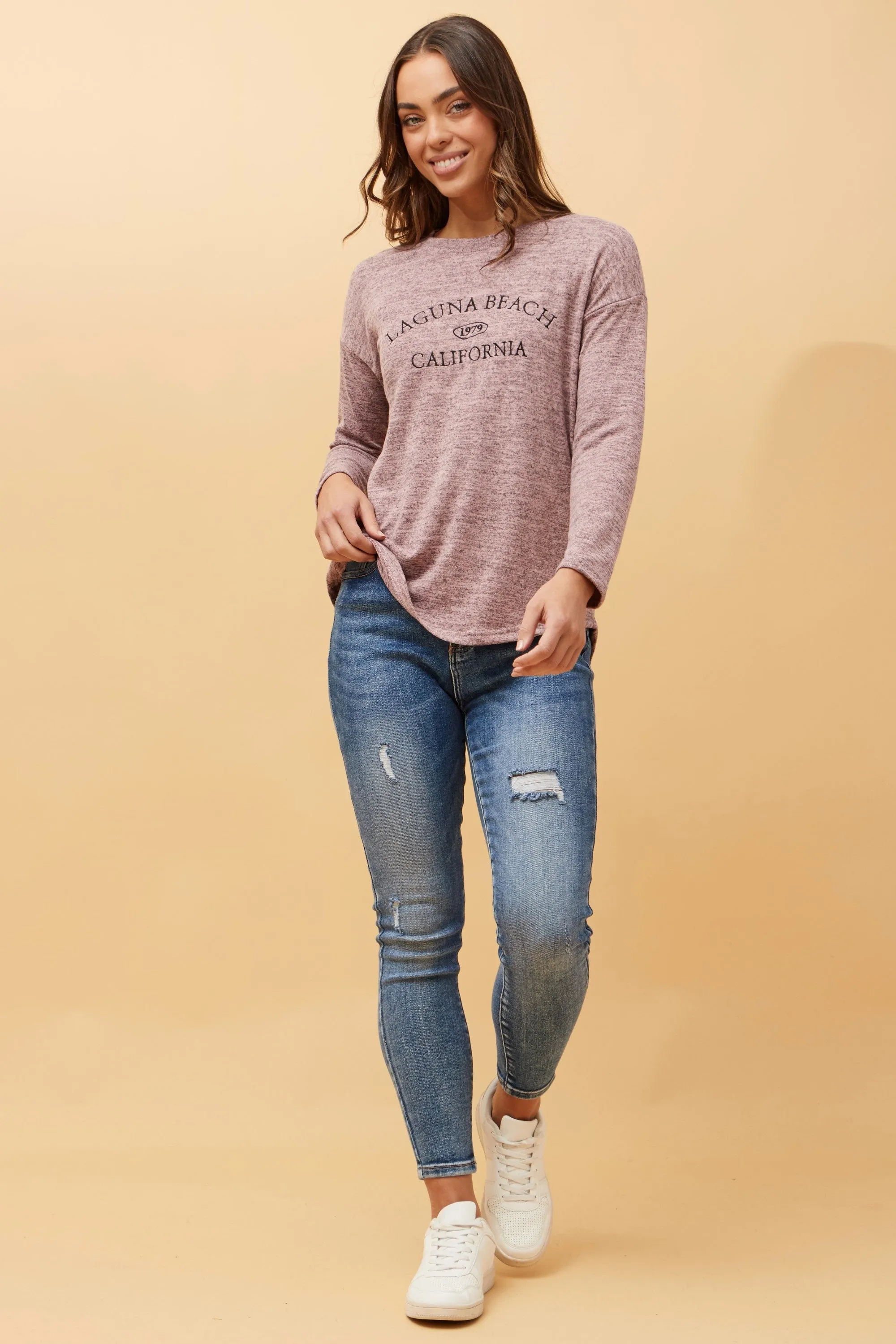Top  emb graphic top (T516659)