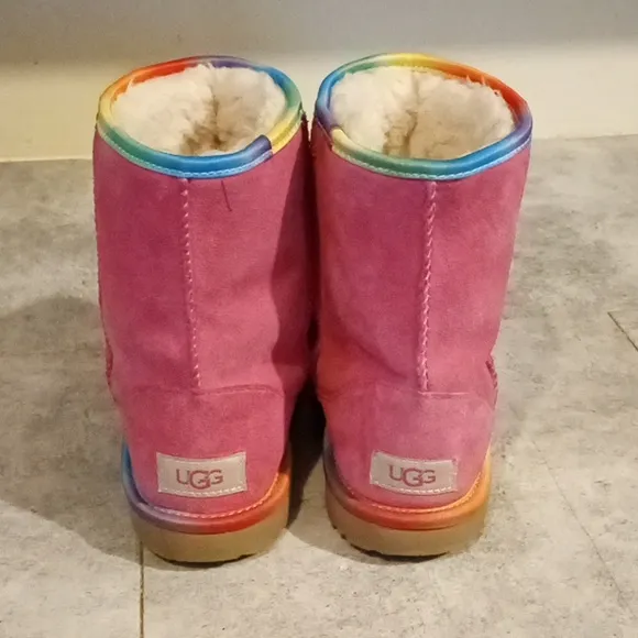 UGG boots size 4 niña