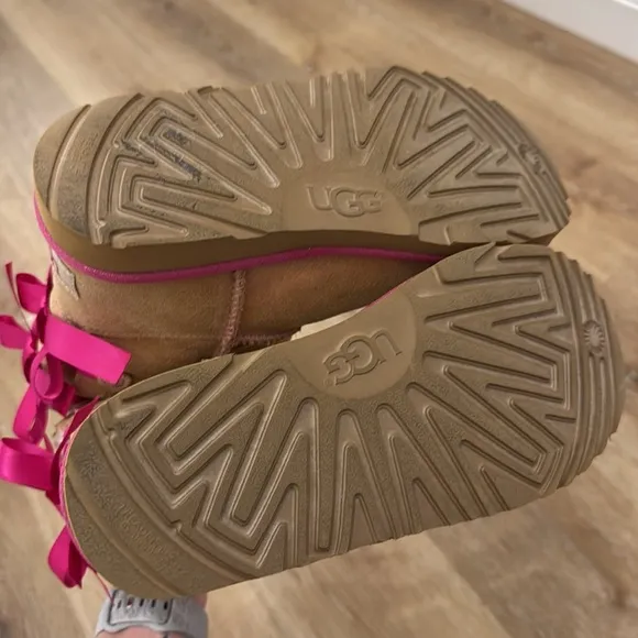UGG GIRL'S TODDLER YOUTH BAILEY BOW BOOTS GOLD GLITTER PINK BOWS