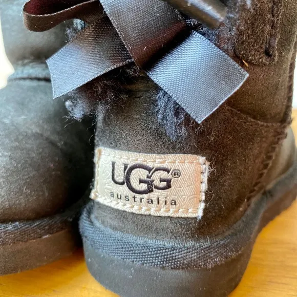 UGG Infant Girls Bailey Bow Boots