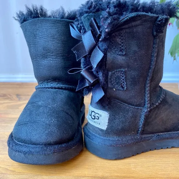 UGG Infant Girls Bailey Bow Boots