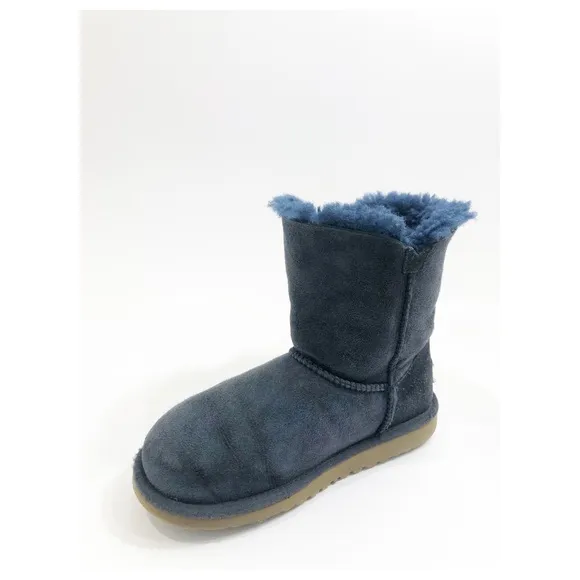 UGG Kids Bailey Boots Button Navy Size 2 ($) 4619($)
