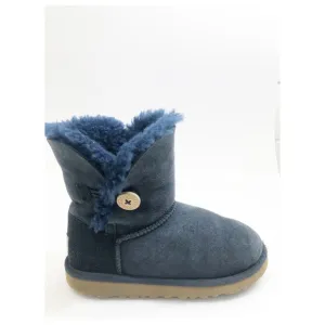 UGG Kids Bailey Boots Button Navy Size 2 ($) 4619($)