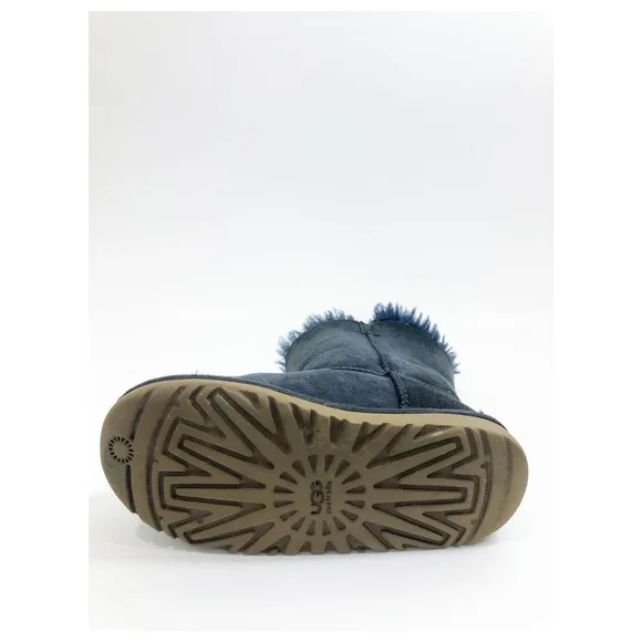 UGG Kids Bailey Boots Button Navy Size 2 ($) 4619($)