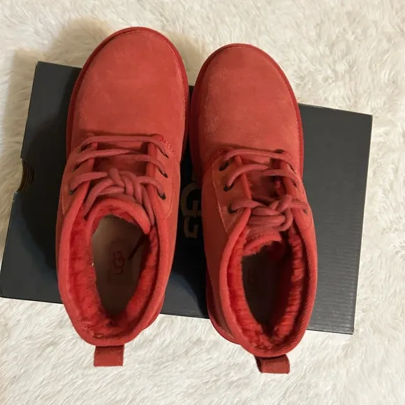 Ugg Neumel boots