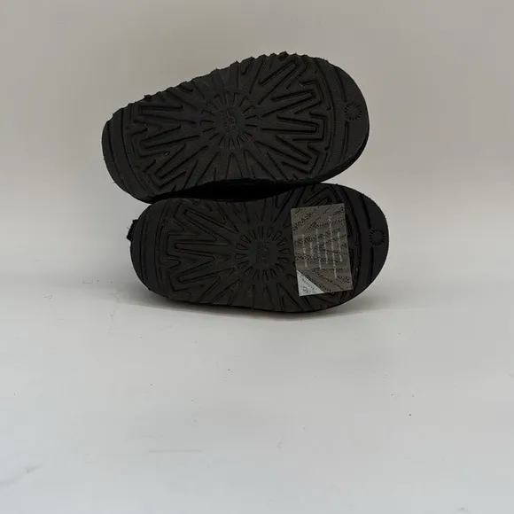 Ugg Neumel boots