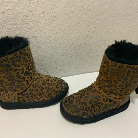 Ugg Toddler Bailey Bow Leopard Boots Chestnut 1008217T