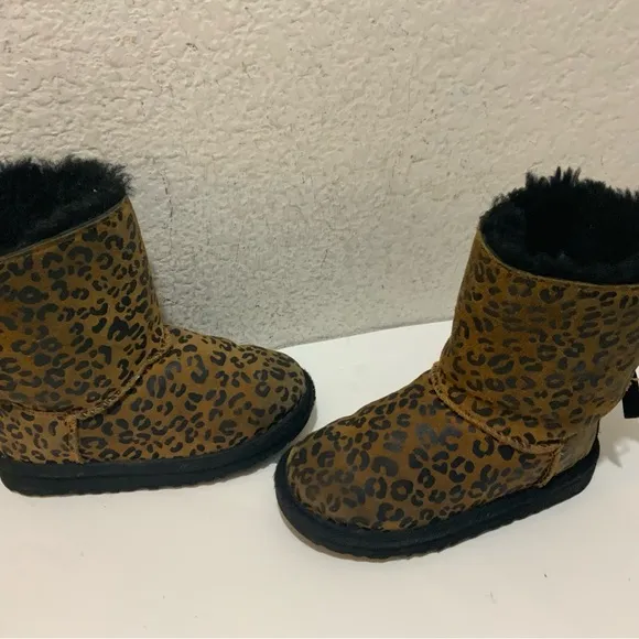 Ugg Toddler Bailey Bow Leopard Boots Chestnut 1008217T
