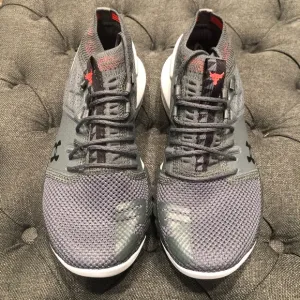 Under Armour the Rock sneakers 4.5