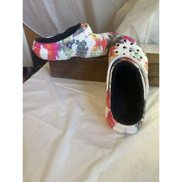 Unisex Crocs Classic Splatter- Blk‎ Faux Sherpa Lined Clogs-Sizes M (9)-W (11)