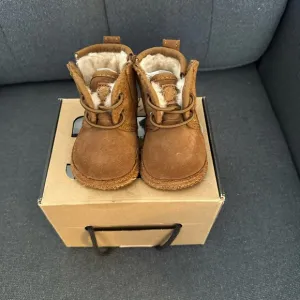 Unisex Uggs Boots For Boy Or Girl