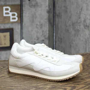 Universal Thread Women's Mercedes Sneakers with Memory Foam Insole White 8M