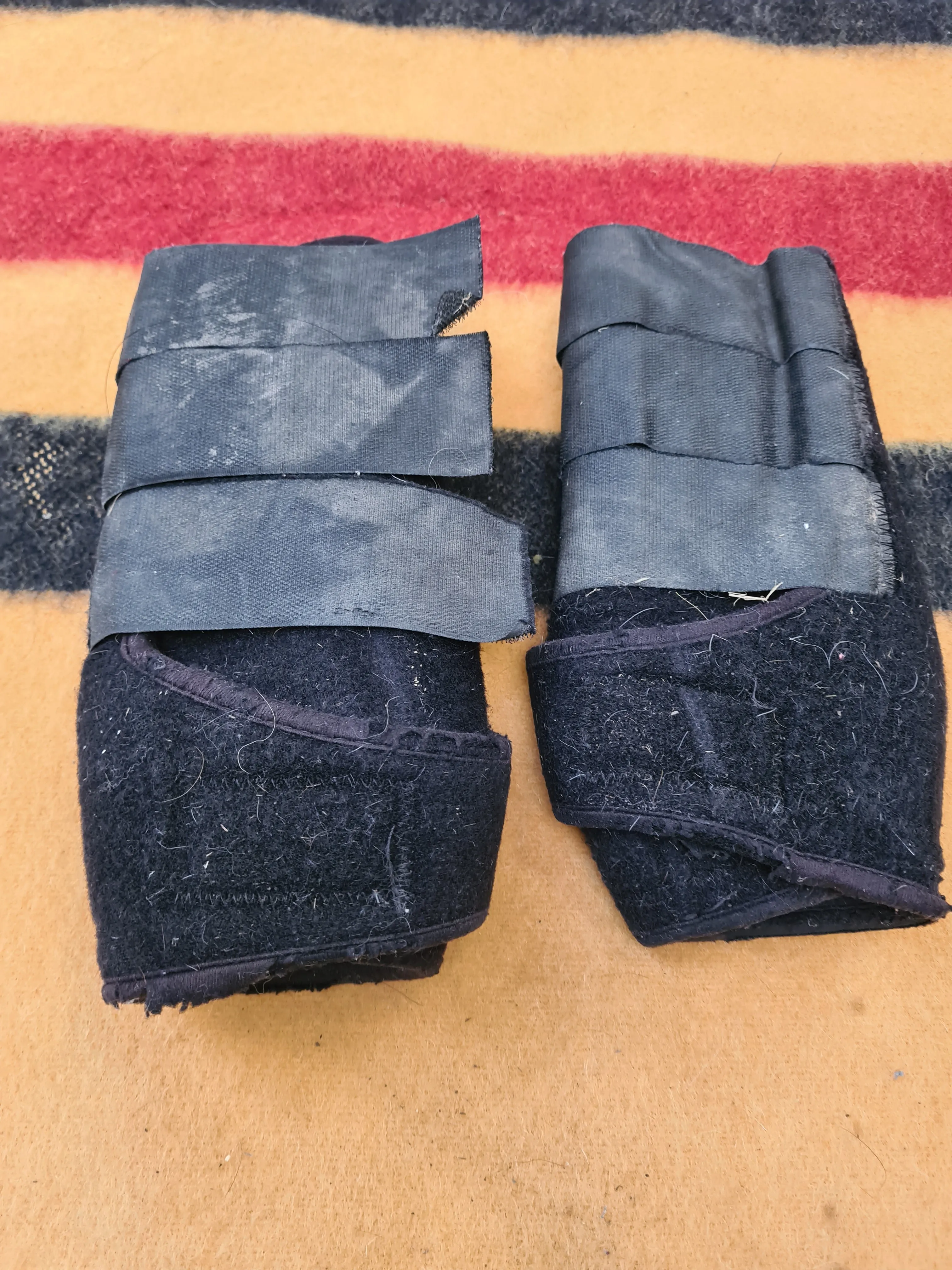 Used cob size black sport wraps ☆