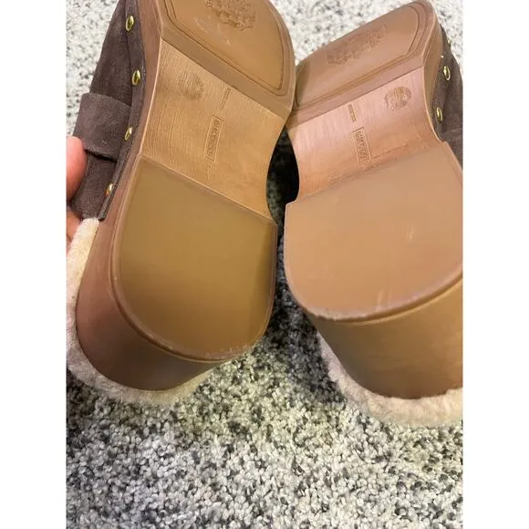 Vince Camuto Canzenee Brown Suede Leather Clogs, Women’s 7.5 Comfort Gold/Sherpa