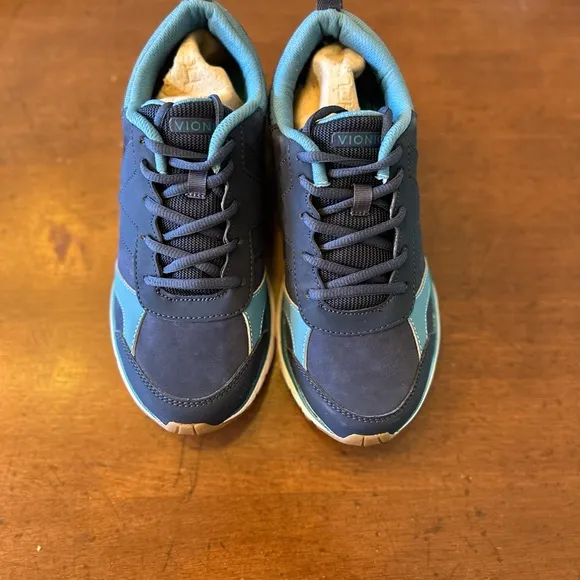 Vionic the Zanny blue‎ size 8.5 women’s walking waterproof sneakers