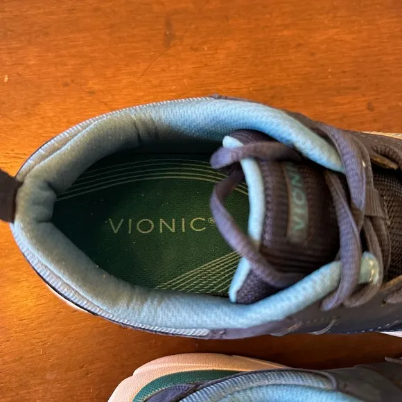 Vionic the Zanny blue‎ size 8.5 women’s walking waterproof sneakers