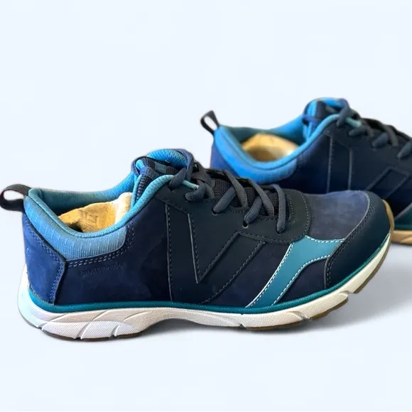 Vionic the Zanny blue‎ size 8.5 women’s walking waterproof sneakers