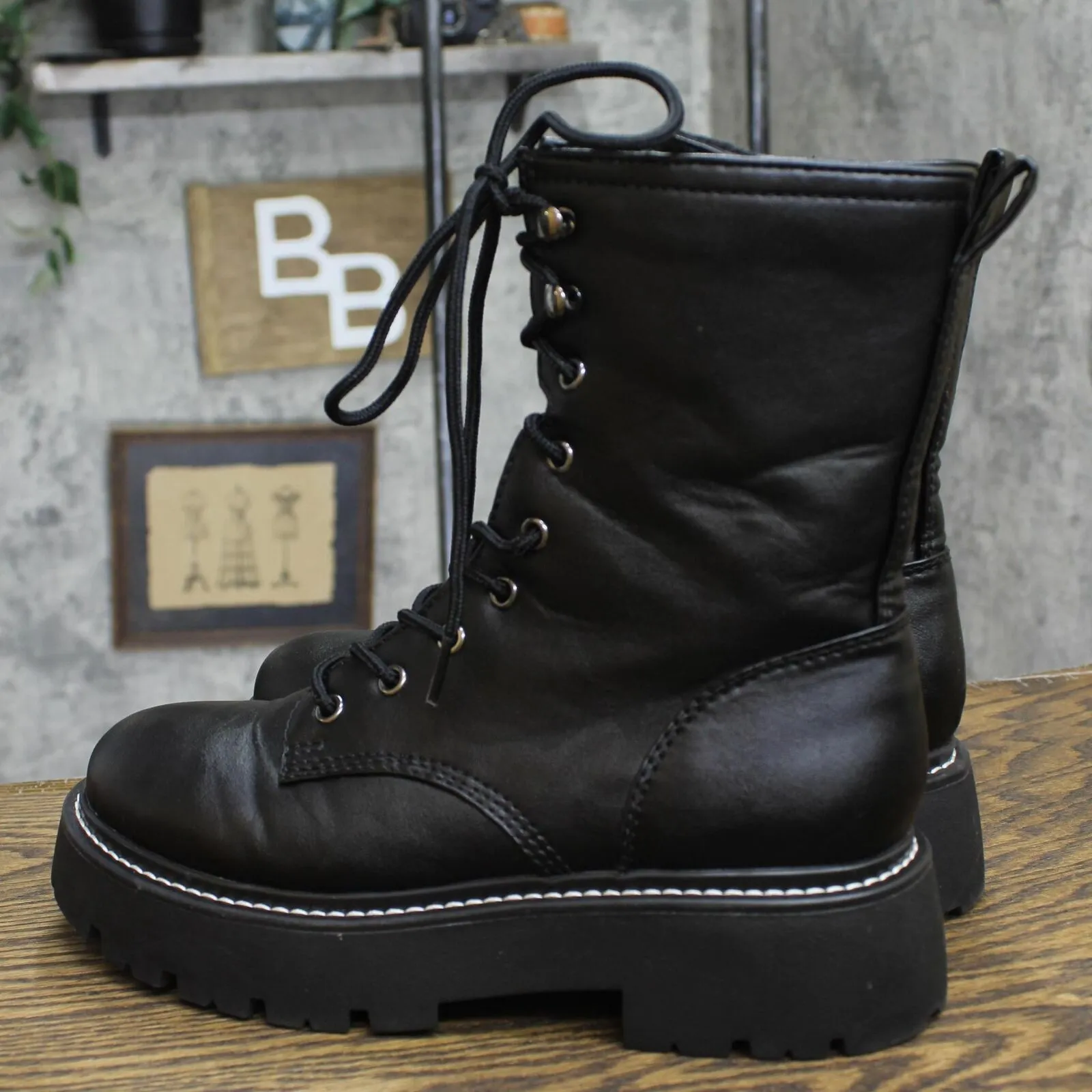 Wild Fable Womens Logan Lug Combat Boots with Memory Foam Insole Black 9M