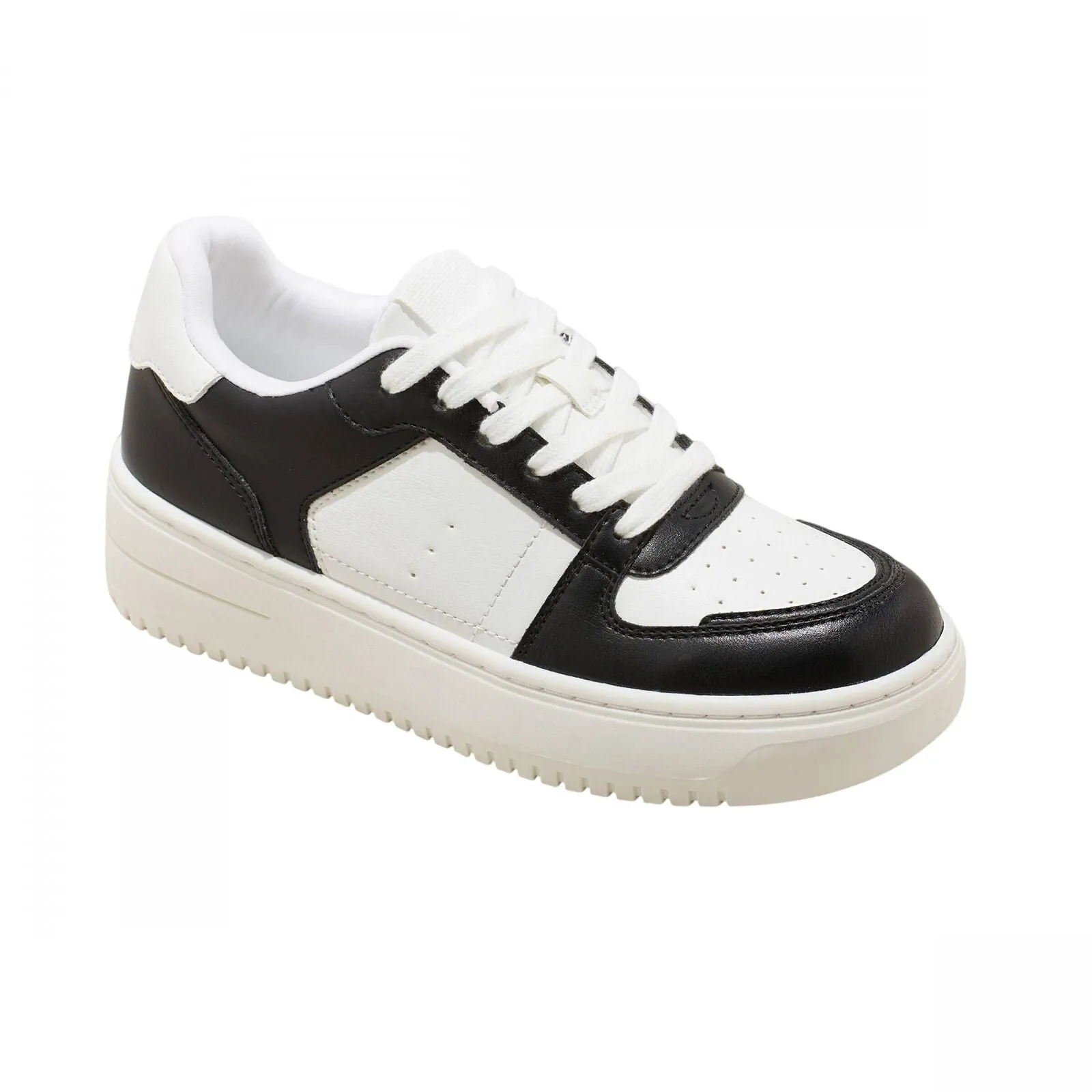 Wild Fable Womens Lola Lace-Up Sneakers with Memory Foam Insole Black 7M