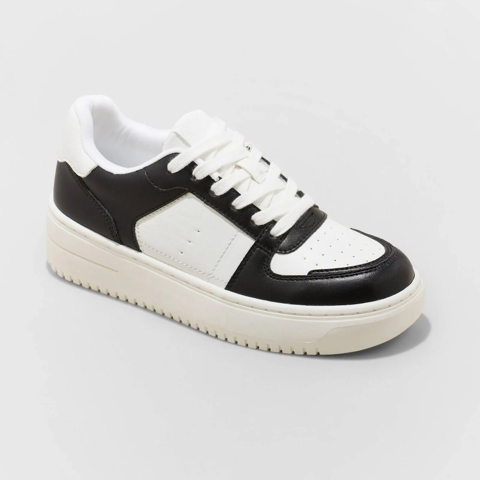 Wild Fable Women's Lola Lace-Up Sneakers with Memory Foam Insole Black 7M