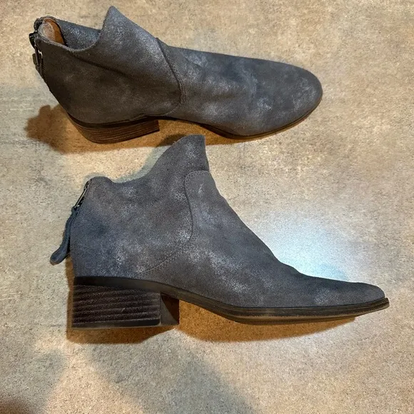 Women’s lucky brand boots size 7
