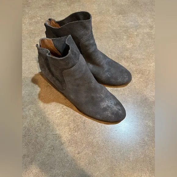 Women’s lucky brand boots size 7